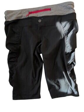 Lululemon Black Compression Shorts Size 8 Pink Stitch Athletic Yoga Bike Shorts